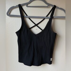 Vuori Black Rib Crop Tank